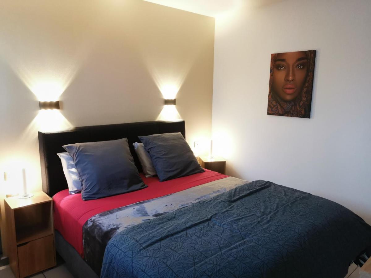 Hostal 170 Room 15 Service Appartement Le Tampon Eksteriør billede