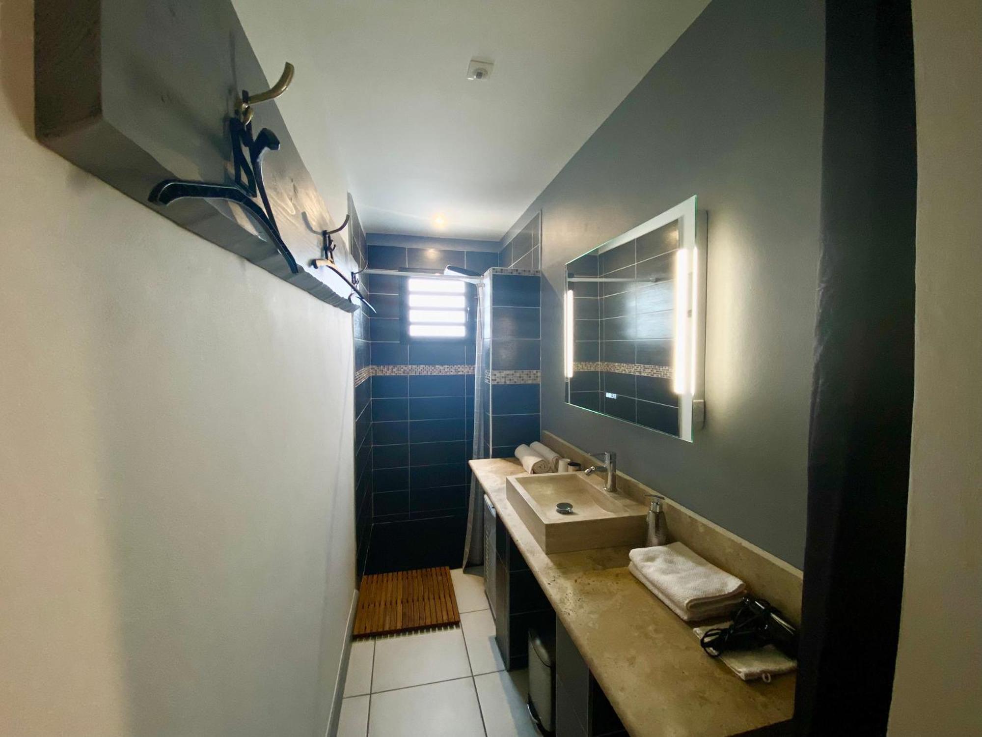 Hostal 170 Room 15 Service Appartement Le Tampon Eksteriør billede